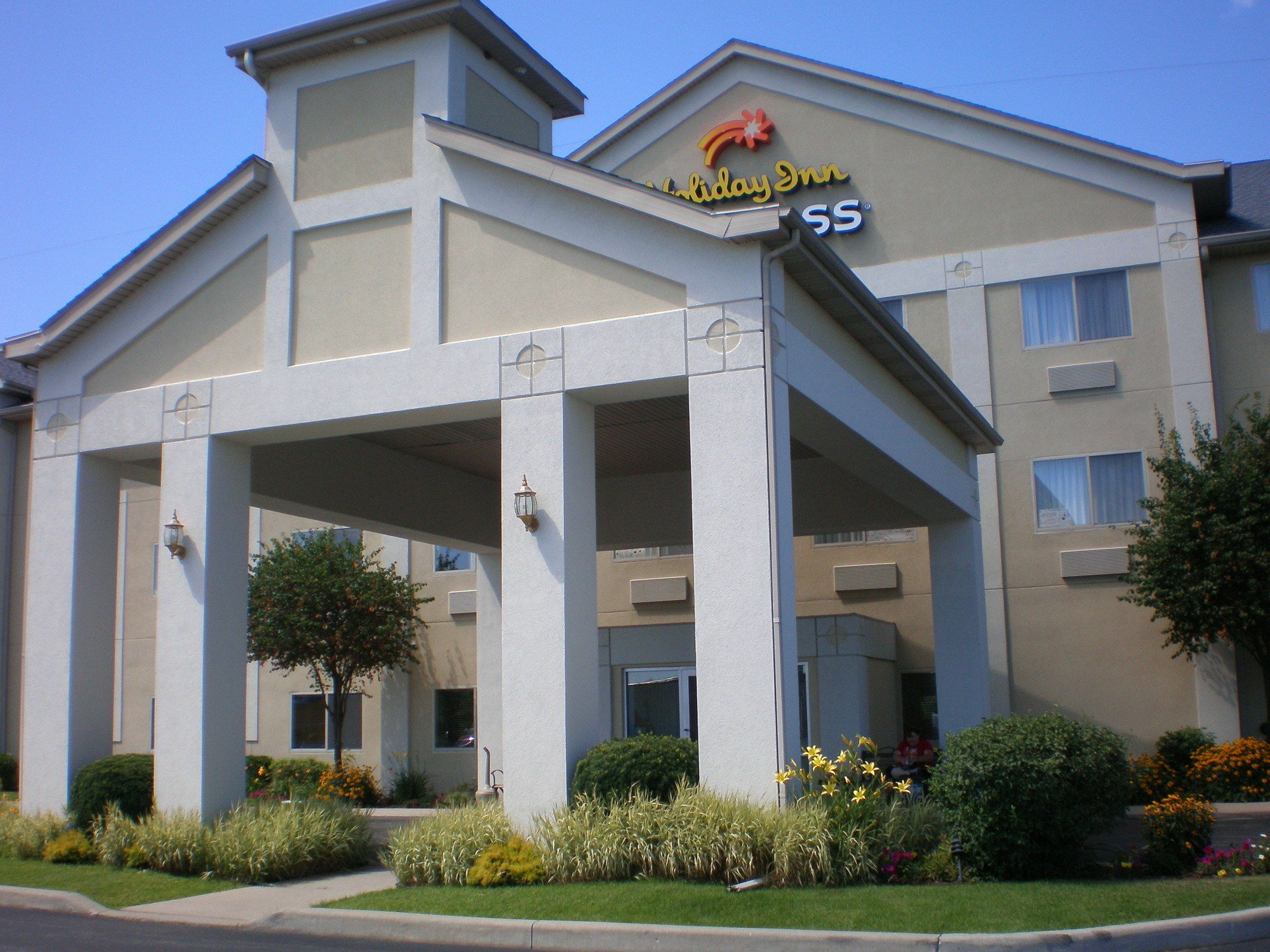 La Quinta Inn And Suites By Wyndham Elkhart Exterior photo